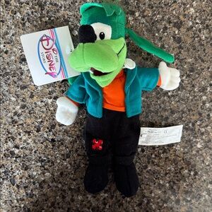 1999 NWT Vintage Disney Store 8" Mini Bean Bag Plush Goofenstein!